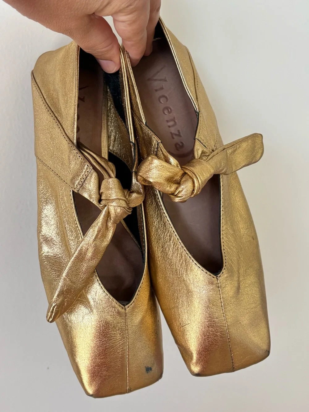 Vicenza Anthropologie Gold Metallic Square Toe Bow Mary Jane Ballet Flats Size 8